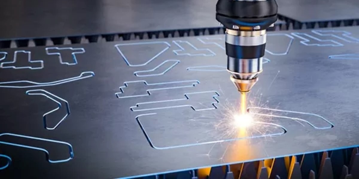 انتخاب دستگاه CNC مناسب؛ چه نکاتی را باید در نظر گرفت؟