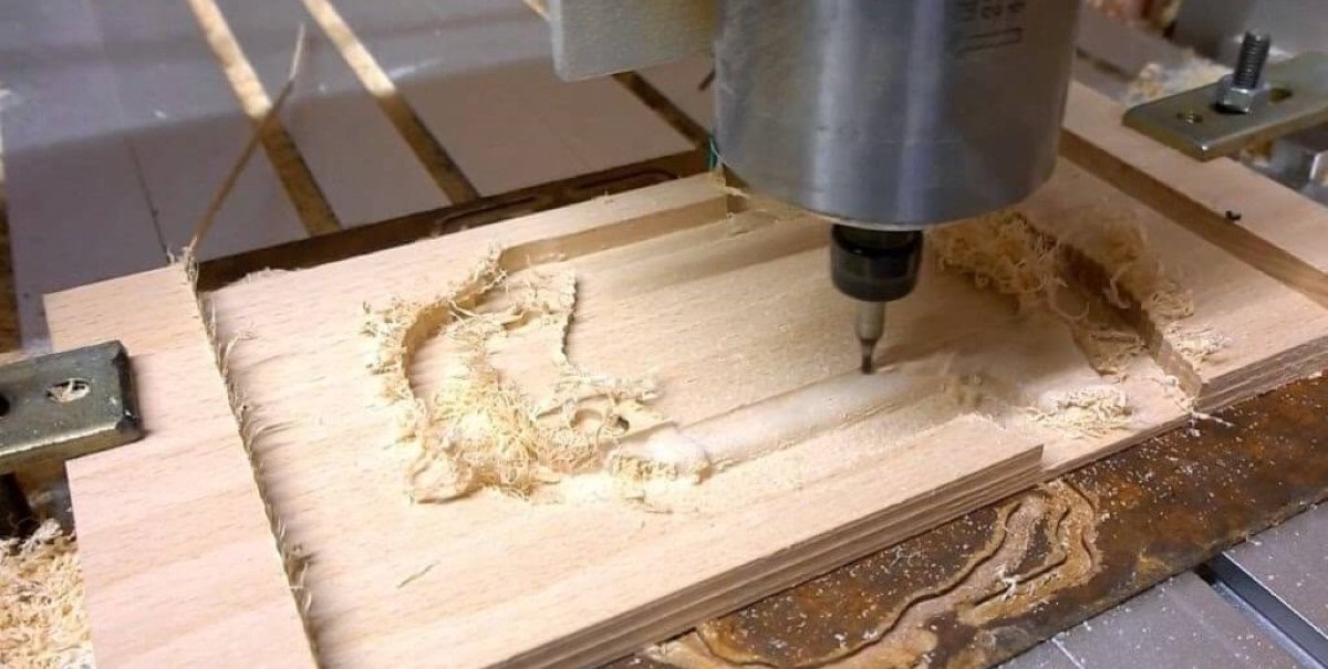 خدمات آمل برش در زمینه CNC چوب