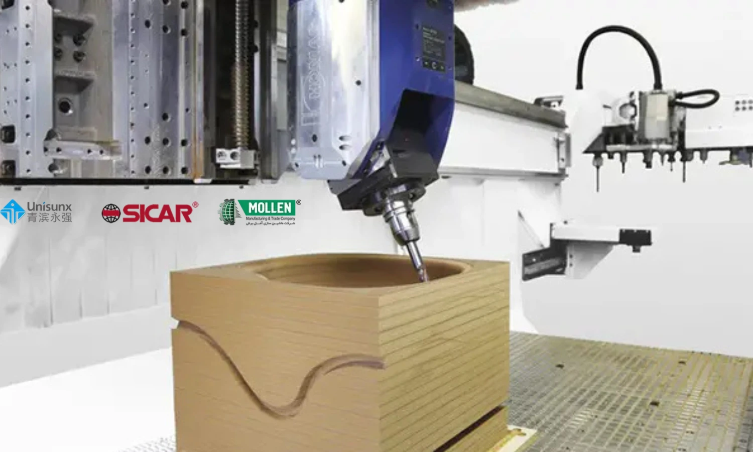 دستگاه سی ان سی CNC